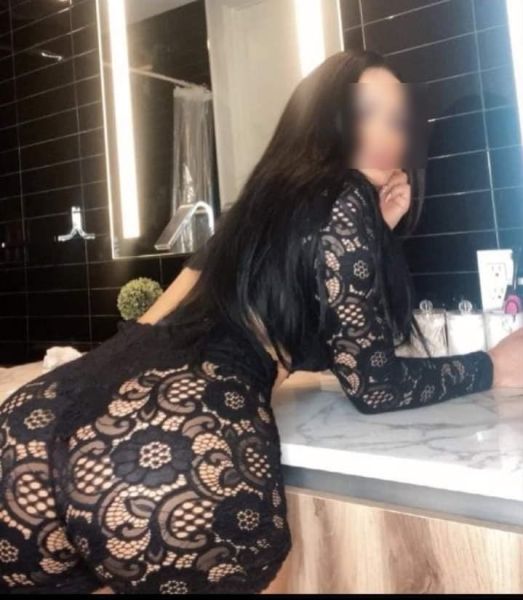 Hello glentenman i m a nice classy independent lady from Perú.I would love to meet you and give you my pleasures. I am very sexy with a curvy body. I am a very exotic and sensual girl I have natural breasts  I have experience in acupresion whedish massage also do NURU body to body slides so much fan Would you like to have this fantasy with me I'll be your favorite girl ☺️ speak english italian and little japanese 🥰 
